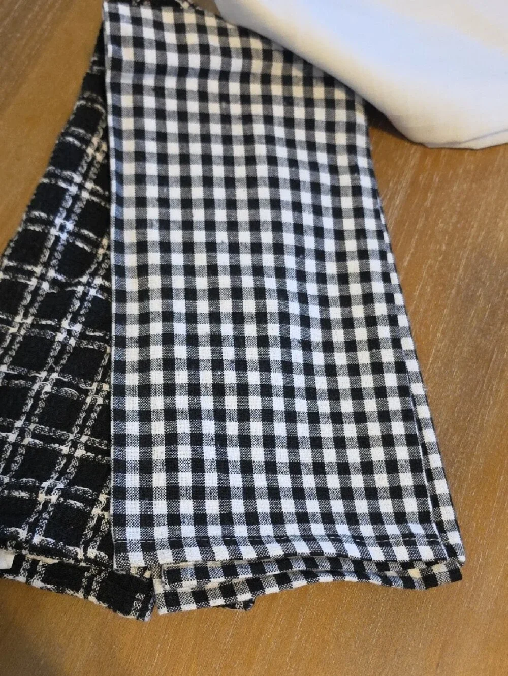 Give Thanks Fall Kitchen Towel Set - White & Black Plaid